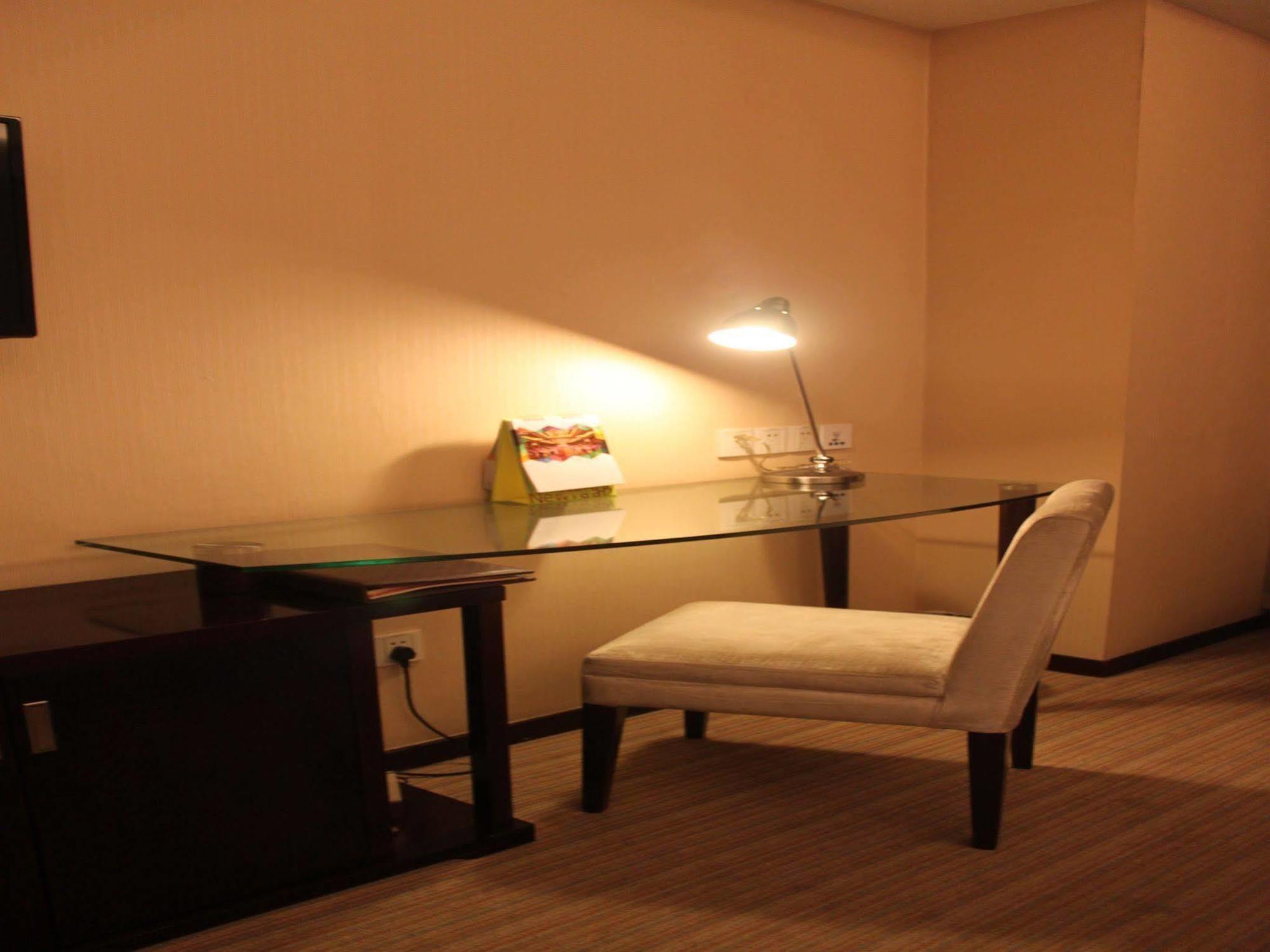 Zhengzhou Yuehai Hotel Esterno foto